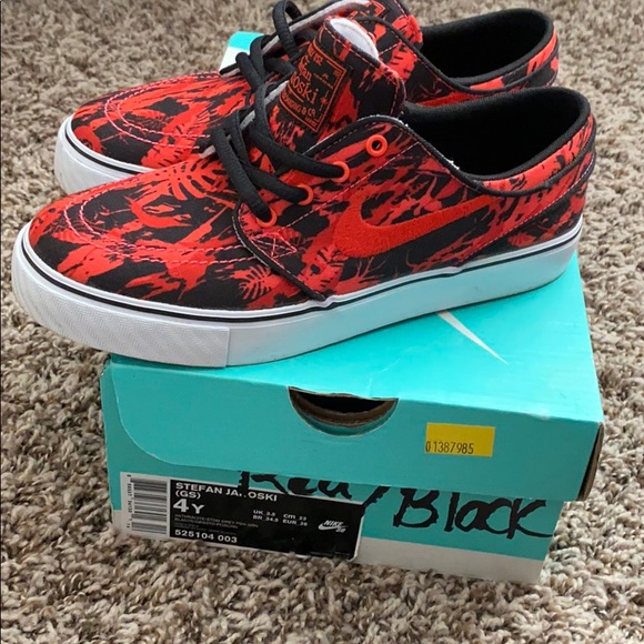 Nike Shoes - Nike Stefan Janoski kids 4